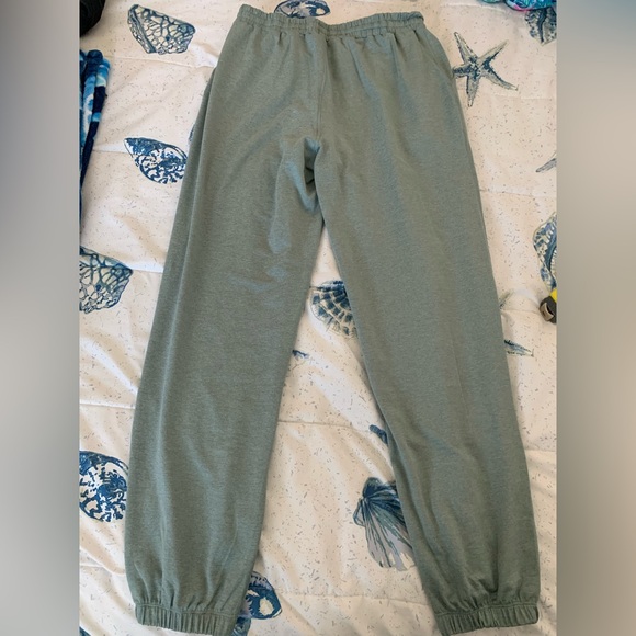 Vuori Boyfriend Sweatpants Size Small - Picture 3 of 9